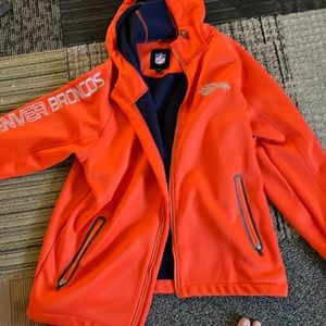 Mens Denver Broncos zip up jacket with hood. Size XL